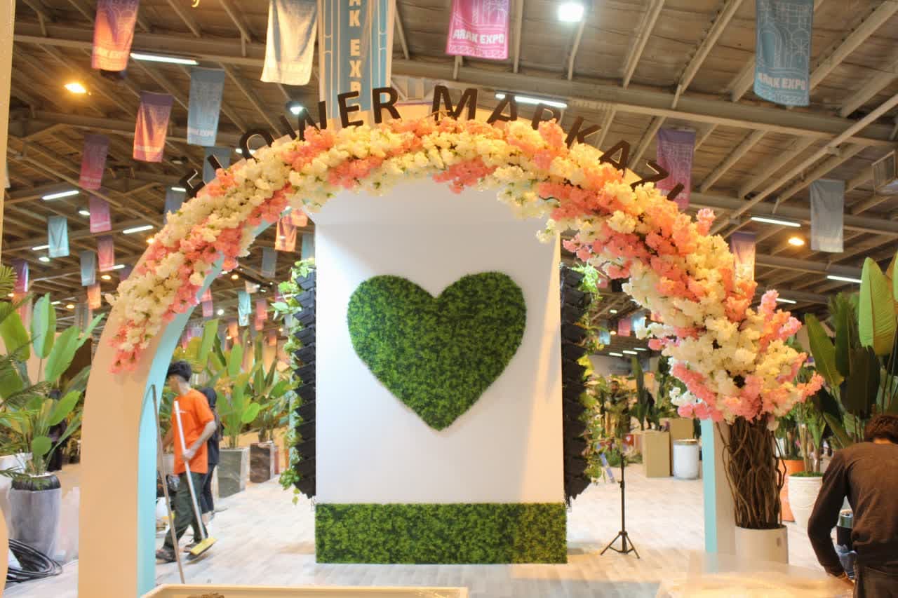 یازدهمین نمایشگاه تخصصی گل، گیاه،فضای سبز و گلخانه آغاز به کار کرد