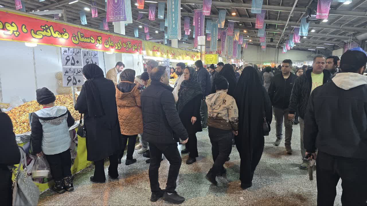 استقبال ویژه بازدیدکنندگان از نمایشگاه یلدای اراک